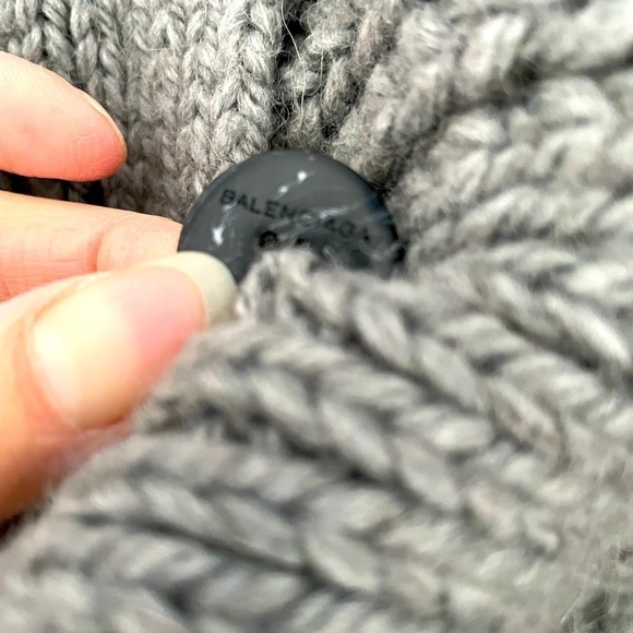 Balenciaga women chunky wool alpaca blend cardigan - Picture 6 of 6